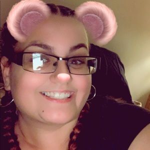 Meet your Posher, Cari